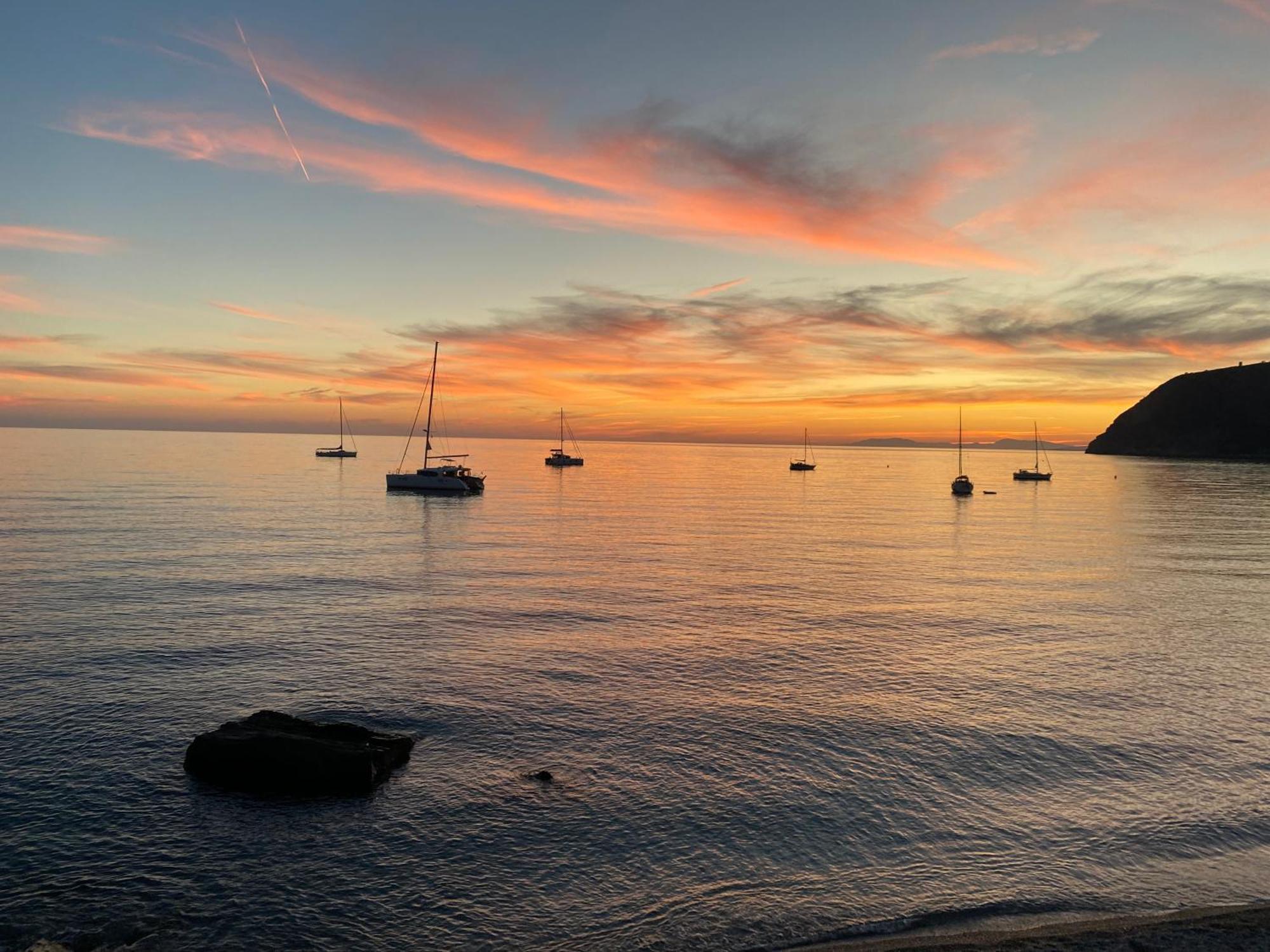 Jardines De Adnania En Marina Del Este Con Vistas Al Mar La Herradura  Zewnętrze zdjęcie